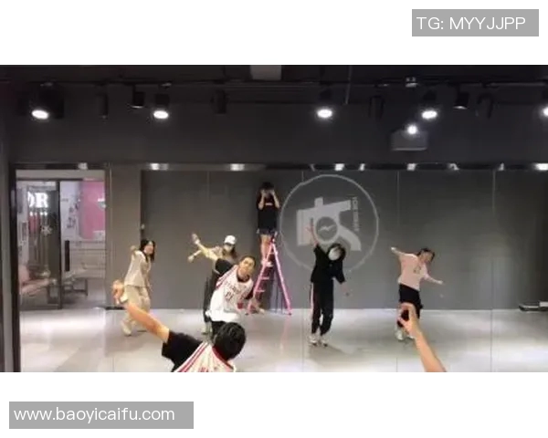 街舞战术解析深圳街舞队的攻防策略与团队协作研究